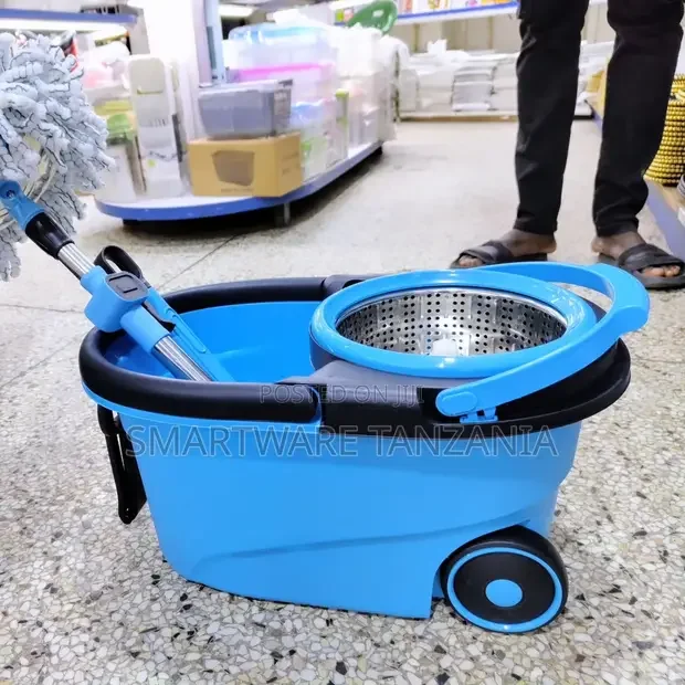 360 Degree Cleaning Spin Mop With Easy Wheels and Bucket