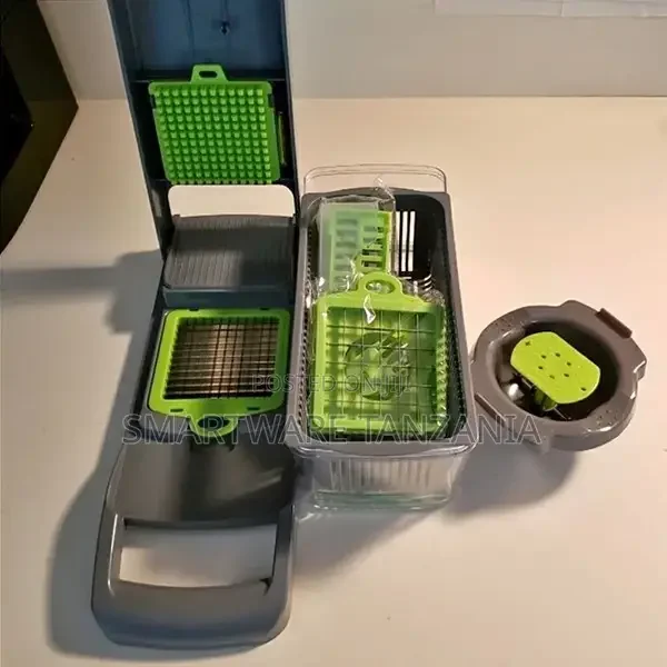 Food Chopper, Lightweight Multifunctional Vegetable Cutter