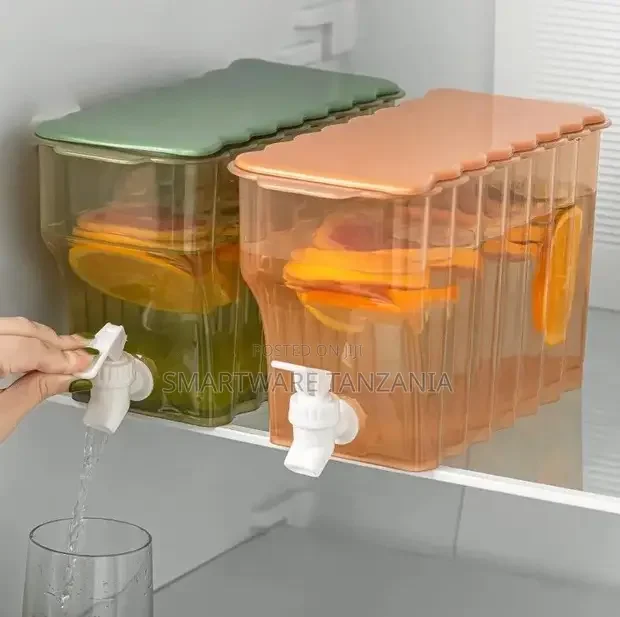 Water Beverage Drinks Dispenser Cold Water Bottle For Fridge