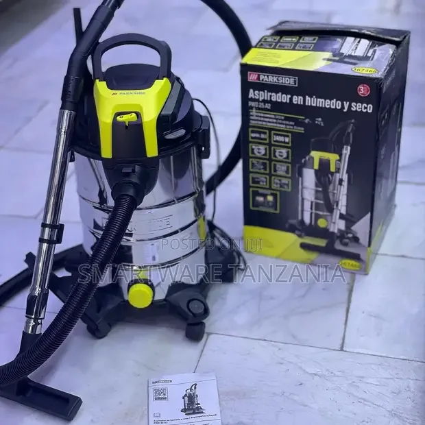 Wet Dry Vacuum Cleaner  30L Tank  Blower Function