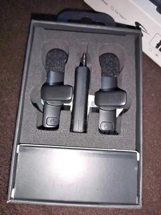 Wireless Lavalier Microphone For iPhone Android Camera